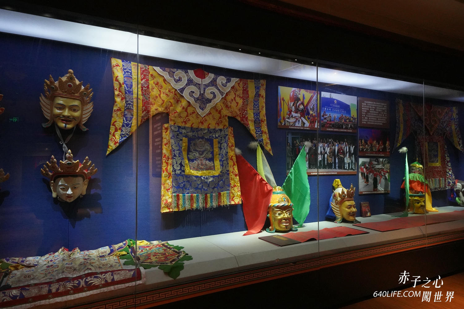 一個人去色達！震撼心靈的紅色佛國｜搭車直達全攻略，台港澳遊客皆可進