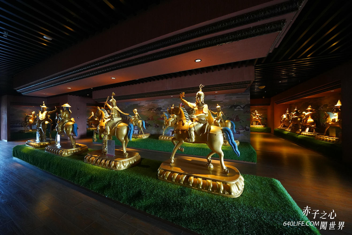 一個人去色達！震撼心靈的紅色佛國｜搭車直達全攻略，台港澳遊客皆可進