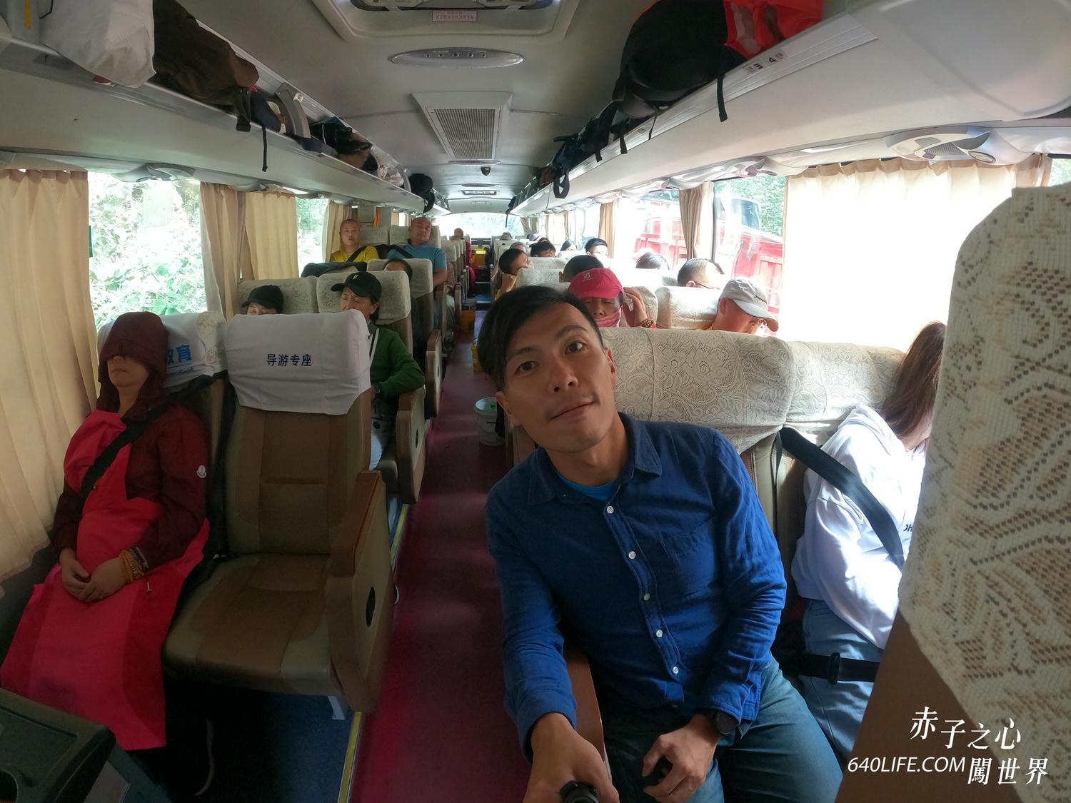 一個人去色達！震撼心靈的紅色佛國｜搭車直達全攻略，台港澳遊客皆可進