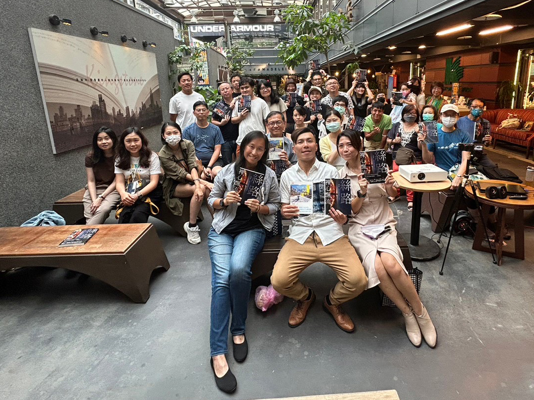 一個人去色達！震撼心靈的紅色佛國｜搭車直達全攻略，台港澳遊客皆可進